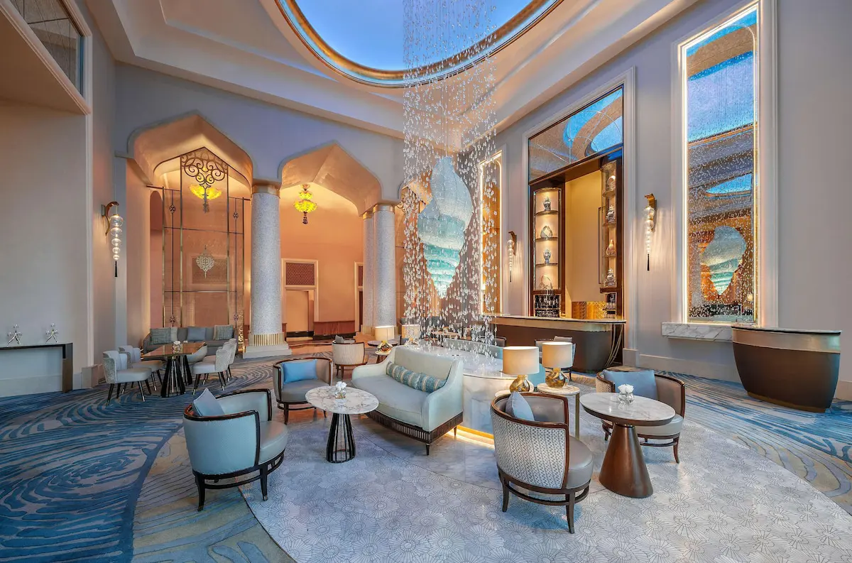 سالن انتظار و لابی هتل آتلانتیس، د پالم